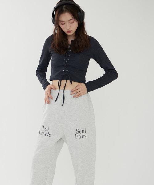 Another Branch olive des olive（アナザーブランチオリーブデオリーブ）の「【WEB限定】ピグメント風レースアップトップス（Tシャツ/カットソー・レディース・カーキ/ネイビー/チャコールグレー・FREE）」の17枚目の写真