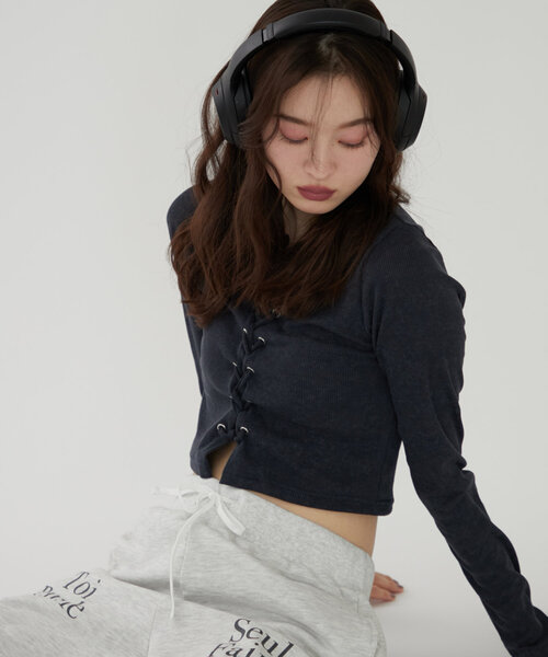 Another Branch olive des olive（アナザーブランチオリーブデオリーブ）の「【WEB限定】ピグメント風レースアップトップス（Tシャツ/カットソー・レディース・カーキ/ネイビー/チャコールグレー・FREE）」の18枚目の写真