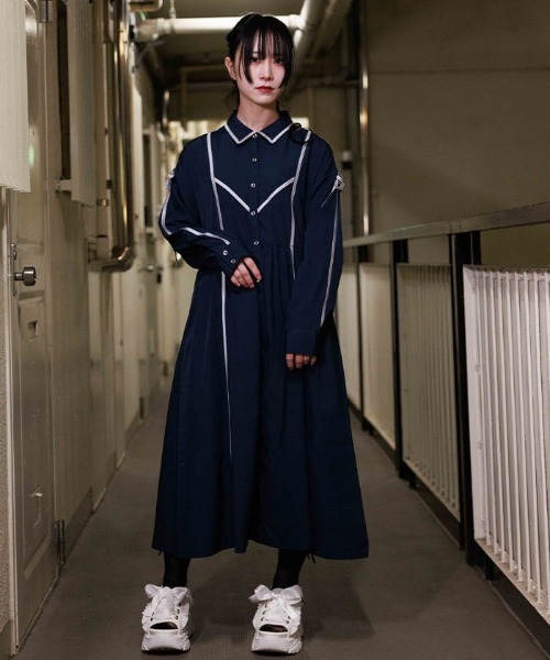 axes femme POETIQUE(アクシーズファムポエティック)の「ラインデザインシャツワンピース(ワンピース・レディース・ネイビー/グレー/ブラック・MEDIUM)」の9枚目の写真