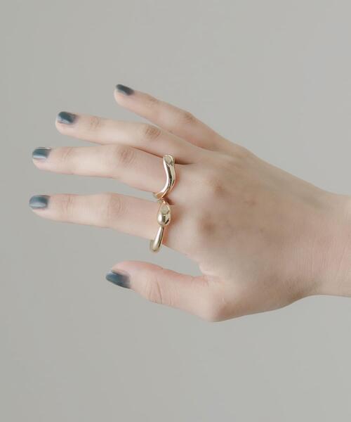SMELLY(スメリー)の「ニュアンス2セットリング(リング・レディース・ゴールド・-)」の2枚目の写真