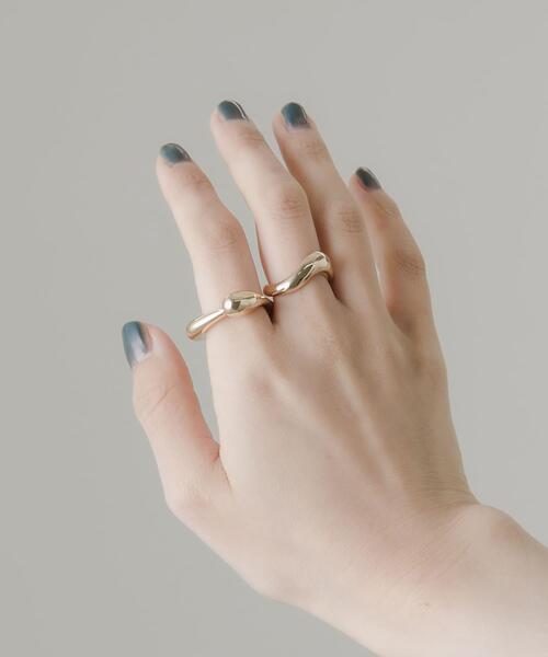 SMELLY(スメリー)の「ニュアンス2セットリング(リング・レディース・ゴールド・-)」の5枚目の写真