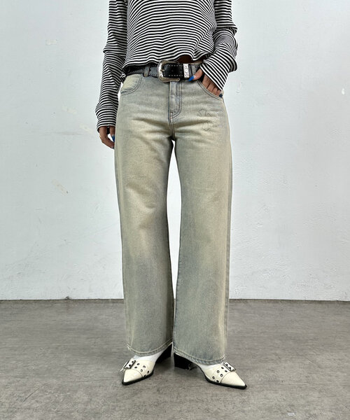 WHO'S WHO gallery（フーズフーギャラリー）の「2サイズ【SLOPPY/スロッピー】ラインストーンフレアデニム（デニムパンツ・レディース・ブラック/サックスブルー・MEDIUM/LARGE）」の4枚目の写真