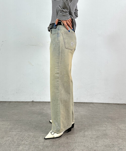 WHO'S WHO gallery（フーズフーギャラリー）の「2サイズ【SLOPPY/スロッピー】ラインストーンフレアデニム（デニムパンツ・レディース・ブラック/サックスブルー・MEDIUM/LARGE）」の6枚目の写真