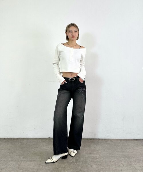 WHO'S WHO gallery（フーズフーギャラリー）の「2サイズ【SLOPPY/スロッピー】ラインストーンフレアデニム（デニムパンツ・レディース・ブラック/サックスブルー・MEDIUM/LARGE）」の15枚目の写真