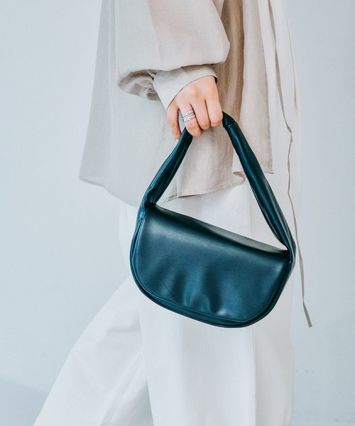 LEPSIM(レプシィム)の「ハーフラウンドハンドバッグ 322103(ハンドバッグ・レディース・ベージュ/ブラック・ONE SIZE)」の1枚目の写真