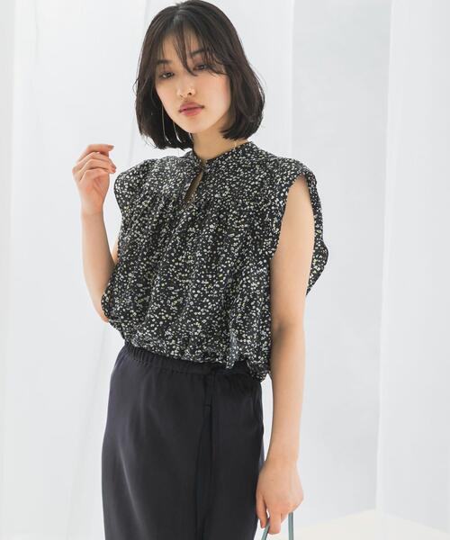 URBAN RESEARCH ROSSO WOMEN(アーバンリサーチ ロッソ)の「フリルブラウス(シャツ/ブラウス・レディース・ブラック系その他/オフホワイト/ライトブルー・FREE)」の14枚目の写真