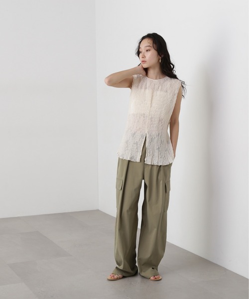 N.(N. Natural Beauty Basic)(エヌエヌナチュラルビューティーベーシック)の「スプリットヘムプリーツブラウス(シャツ/ブラウス・レディース・オフホワイト/ブラック・MEDIUM)」の3枚目の写真