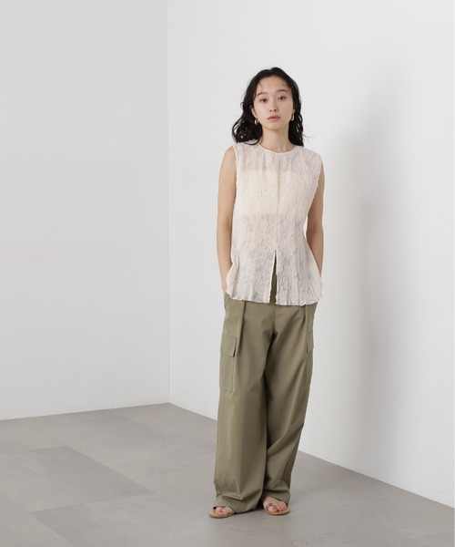N.(N. Natural Beauty Basic)(エヌエヌナチュラルビューティーベーシック)の「スプリットヘムプリーツブラウス(シャツ/ブラウス・レディース・オフホワイト/ブラック・MEDIUM)」の5枚目の写真