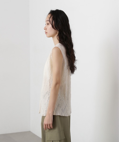 N.(N. Natural Beauty Basic)(エヌエヌナチュラルビューティーベーシック)の「スプリットヘムプリーツブラウス(シャツ/ブラウス・レディース・オフホワイト/ブラック・MEDIUM)」の9枚目の写真