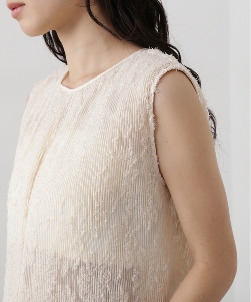 N.(N. Natural Beauty Basic)(エヌエヌナチュラルビューティーベーシック)の「スプリットヘムプリーツブラウス(シャツ/ブラウス・レディース・オフホワイト/ブラック・MEDIUM)」の13枚目の写真