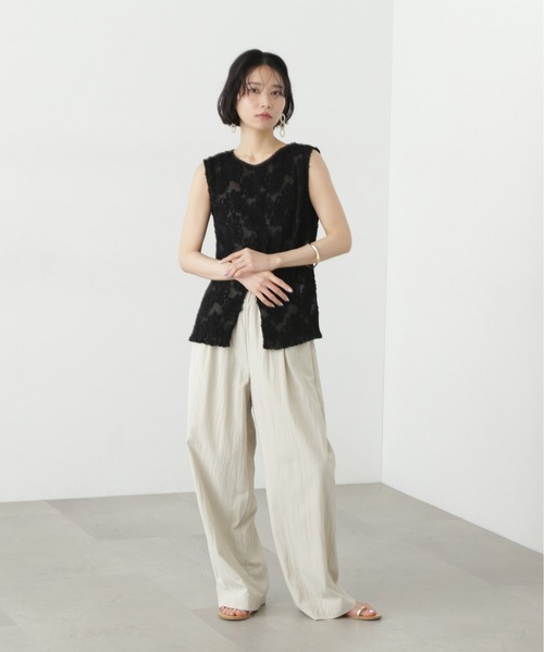 N.(N. Natural Beauty Basic)(エヌエヌナチュラルビューティーベーシック)の「スプリットヘムプリーツブラウス(シャツ/ブラウス・レディース・オフホワイト/ブラック・MEDIUM)」の21枚目の写真
