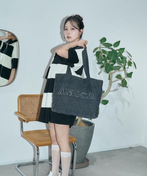 ANDGEEBEE（アンジービー）の「デニムキルティングトートバッグ（トートバッグ・レディース・インディゴブルー/ブラック・FREE）」の12枚目の写真