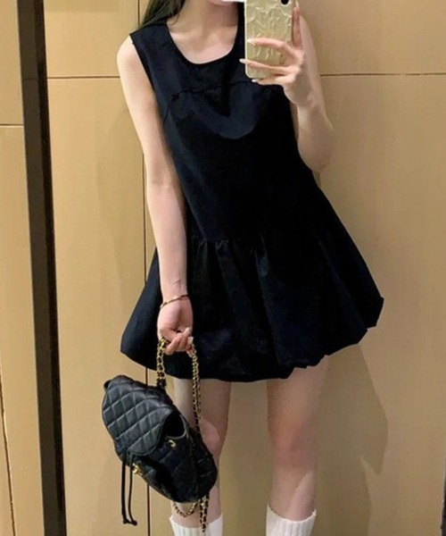 SPIGA(スピーガ)の「バルーンノースリーブミニワンピース(ワンピース・レディース・ホワイト/ブラック・SMALL/MEDIUM/LARGE)」の2枚目の写真