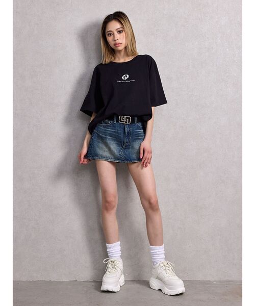 GYDA(ジェイダ)の「BACK GYDA bijou BIG Tシャツ(Tシャツ/カットソー・レディース・ブラック/オフホワイト・FREE)」の3枚目の写真