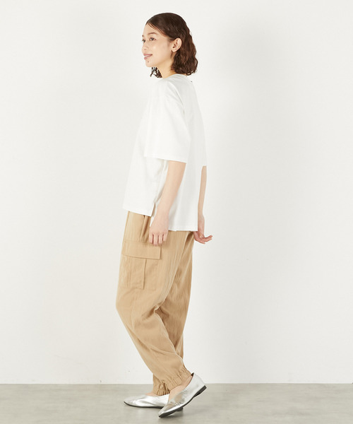 LOGEMENT DE CLAIRE(ロジュモンドクレール)の「【LOURMARIN】ロゴプリントコットンTシャツ(Tシャツ/カットソー・レディース・チャコールグレー/オフホワイト/ブラック・FREE)」の4枚目の写真