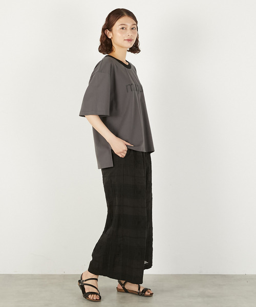 LOGEMENT DE CLAIRE(ロジュモンドクレール)の「【LOURMARIN】ロゴプリントコットンTシャツ(Tシャツ/カットソー・レディース・チャコールグレー/オフホワイト/ブラック・FREE)」の19枚目の写真