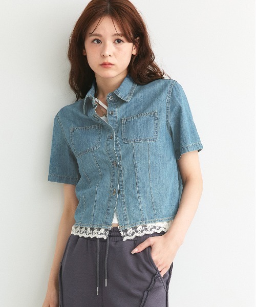 ad thie(アドティエ)の「ショート丈 ヘムレース デニムシャツ(シャツ/ブラウス・レディース・ブルー・FREE)」の15枚目の写真