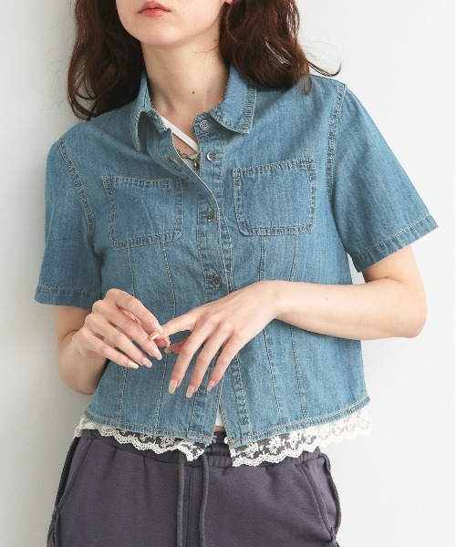 ad thie(アドティエ)の「ショート丈 ヘムレース デニムシャツ(シャツ/ブラウス・レディース・ブルー・FREE)」の17枚目の写真