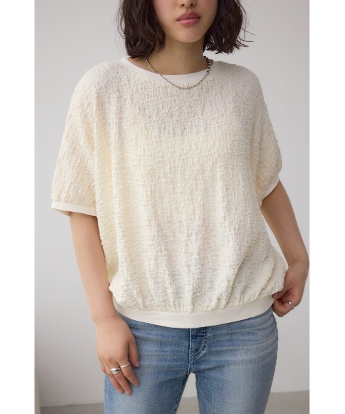AZUL by moussy(アズールバイマウジー)の「カットジャカードトップス(Tシャツ/カットソー・レディース・アイボリー/ブラック/ライトピンク・FREE)」の1枚目の写真