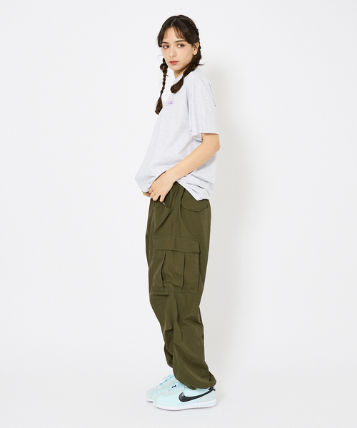 ABAHOUSE（アバハウス）の「【FRUIT OF THE LOOM/フルーツ オブ ザ ルーム】Embroidery /Print　T-Shirt /ワンポイント/刺繍 /半袖Tシャツ/ 81213400/8121350/（Tシャツ/カットソー・メンズ・ブラック系その他/ホワイト系その他/ブラック系その他2/ホワイト系その他2/グレー系その他/グレー系その他2・M/XL/L）」の20枚目の写真