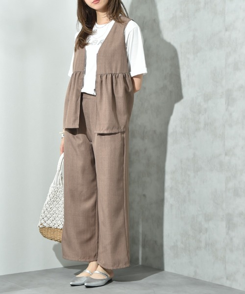 INTERPLANET(インタープラネット)の「麻調合繊ジレ+ワイドパンツSET(ベスト・レディース・ブラック/グレー/モカ・FREE)」の3枚目の写真