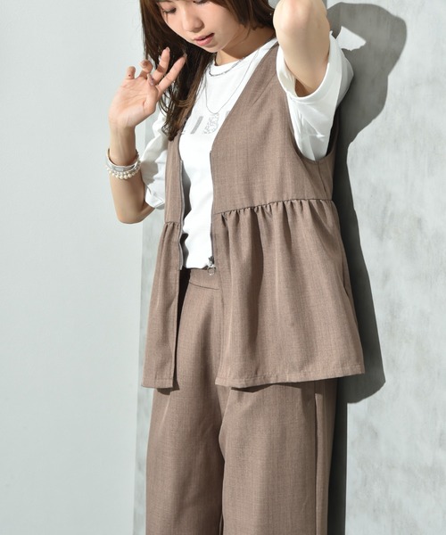 INTERPLANET(インタープラネット)の「麻調合繊ジレ+ワイドパンツSET(ベスト・レディース・ブラック/グレー/モカ・FREE)」の22枚目の写真