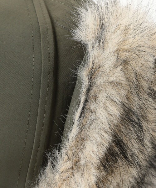 Ray BEAMS（レイビームス）の「ボリューム ファー キャップ（キャップ・レディース・グリーン系その他3/ブラック・ONE SIZE）」の7枚目の写真