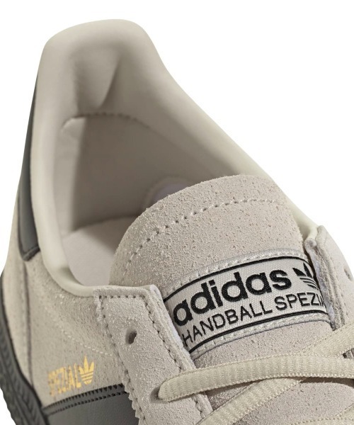 adidas(アディダス)の「adidas Originals HANDBALL SPEZIAL(アディダスオリジナルス ハンドボール スペツィアル)(スニーカー・メンズ・ネイビー系/ベージュ系・27cm/26.5cm/27.5cm/26cm/25.5cm/25cm/24.5cm/24cm/23.5cm/23cm/28cm/28.5cm/29cm)」の8枚目の写真