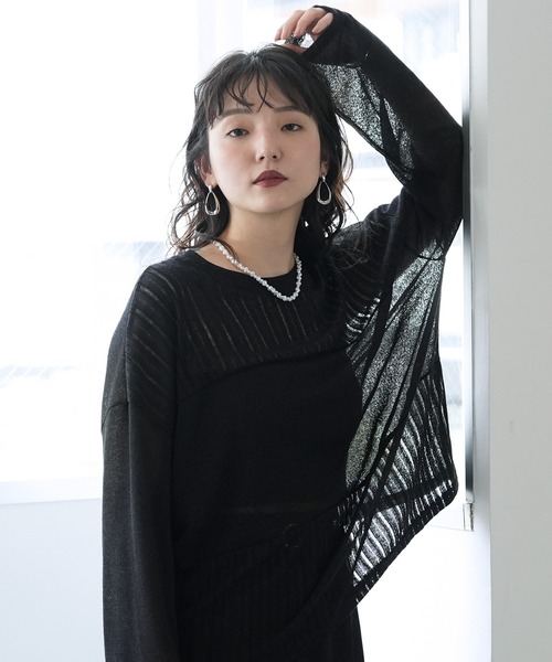 Yeoun(ヨウン)の「切替ニットソー(ニット/セーター・レディース・ブラック/アイボリー・FREE)」の12枚目の写真
