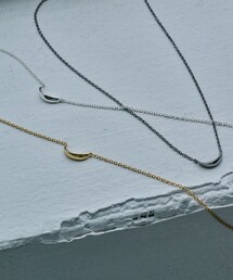 and cloud（アンドクラウド）の「Minimum Crescent Necklace（ネックレス）」