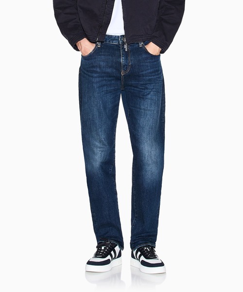 ARMANI EXCHANGE(アルマーニエクスチェンジ)の「【A|X アルマーニ エクスチェンジ】<ZOZO限定>ブルーウォッシュデニムパンツ_J13 COMFORT SLIM(デニムパンツ・メンズ・ダークブルー・28inch/29inch/30inch/31inch/32inch/33inch/34inch/36inch)」の1枚目の写真