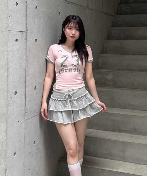 Lae(レイ)の「VネックナンバリングTシャツ(Tシャツ/カットソー・レディース・ピンク・SMALL/MEDIUM/LARGE)」の4枚目の写真