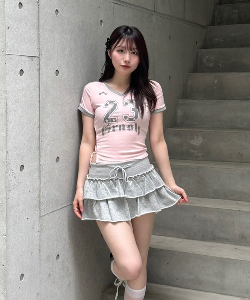 Lae(レイ)の「VネックナンバリングTシャツ(Tシャツ/カットソー・レディース・ピンク・SMALL/MEDIUM/LARGE)」の5枚目の写真