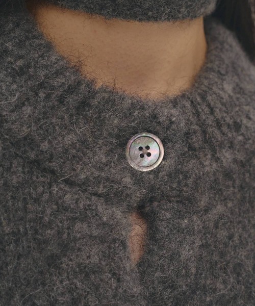 TODAYFUL（トゥデイフル）の「TODAYFUL　Brushed Knit Cardigan ブラッシュドニットカーディガン/12520530（カーディガン/ボレロ・レディース・チャコールグレー/オリーブ・ONE SIZE）」の5枚目の写真