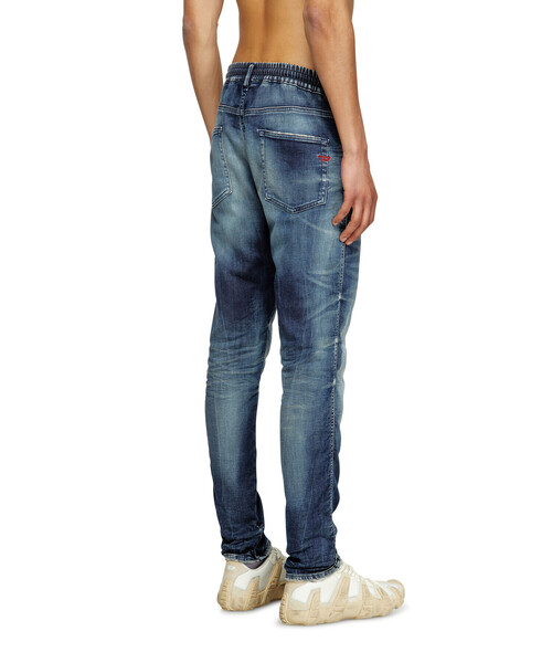 ディーゼル　デニムパンツ スリムフィット2062 D-STRUKT-B JOGG スリム ミドルウエスト 2062 D-Strukt Joggjeans® | ブラック