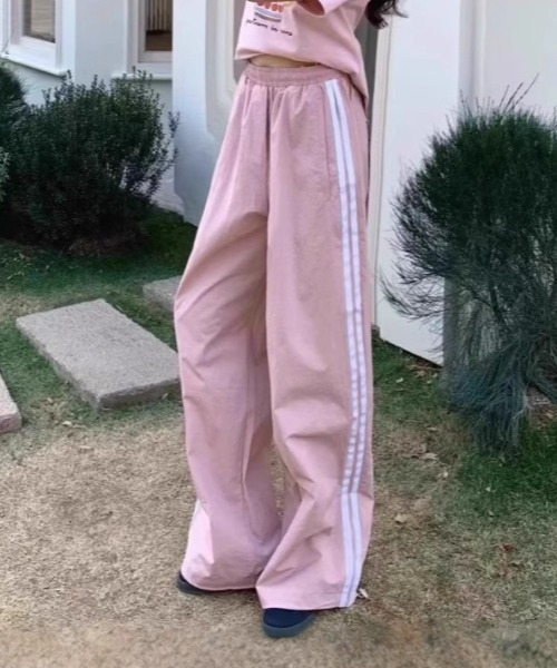 SHEPP（シープ）の「ドローストリングラインナイロンワイドパンツ（その他パンツ・レディース・ブラック/ピンク/ホワイト/ネイビー・S/M）」の4枚目の写真