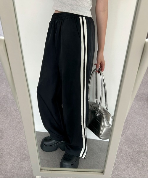 SHEPP（シープ）の「ドローストリングラインナイロンワイドパンツ（その他パンツ・レディース・ブラック/ピンク/ホワイト/ネイビー・S/M）」の10枚目の写真