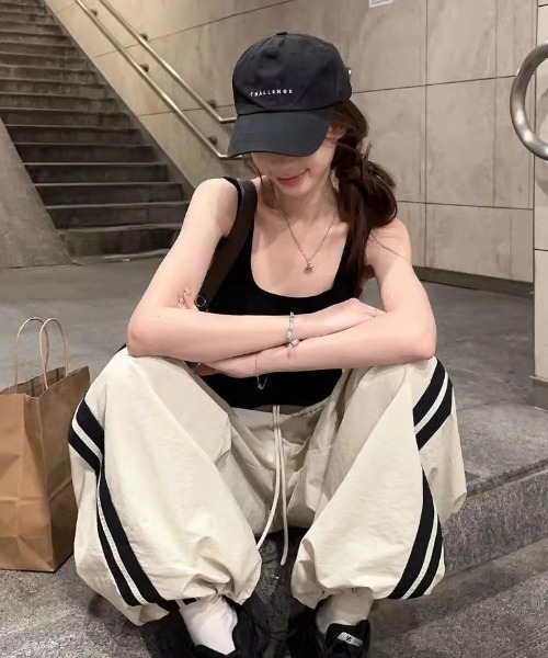SHEPP（シープ）の「ドローストリングラインナイロンワイドパンツ（その他パンツ・レディース・ブラック/ピンク/ホワイト/ネイビー・S/M）」の18枚目の写真
