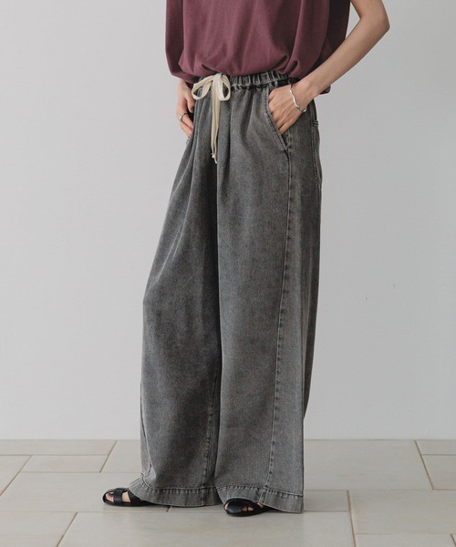 LOWRYS FARM（ローリーズファーム）の「【接触冷感】イージーバギーデニム 583505（デニムパンツ・レディース・ブラック/ライトブルー/ブルー・MEDIUM/LARGE）」の8枚目の写真