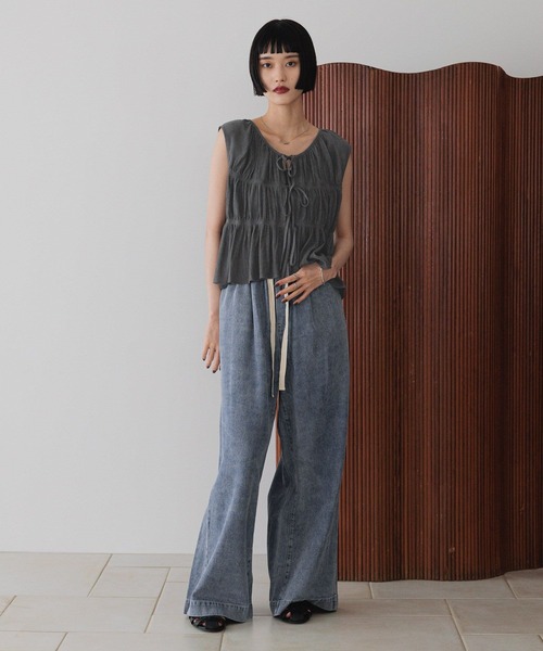 LOWRYS FARM（ローリーズファーム）の「【接触冷感】イージーバギーデニム 583505（デニムパンツ・レディース・ブラック/ライトブルー/ブルー・MEDIUM/LARGE）」の9枚目の写真