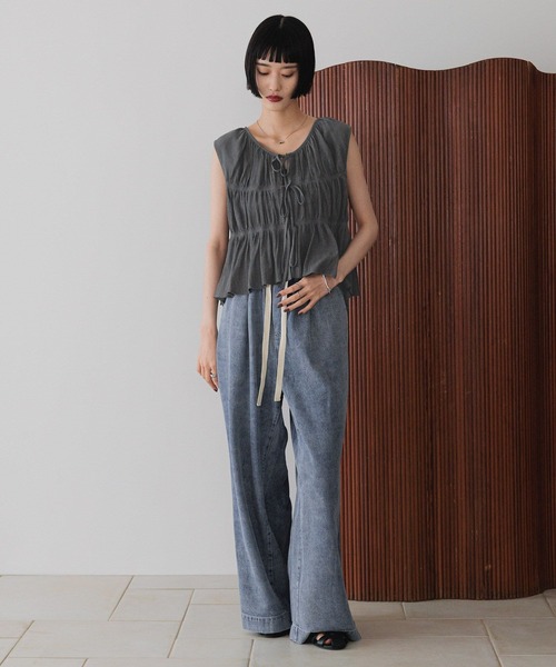 LOWRYS FARM（ローリーズファーム）の「【接触冷感】イージーバギーデニム 583505（デニムパンツ・レディース・ブラック/ライトブルー/ブルー・MEDIUM/LARGE）」の10枚目の写真