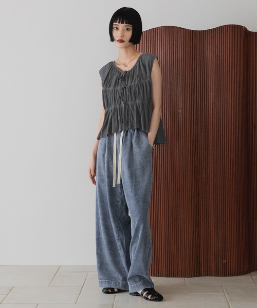 LOWRYS FARM（ローリーズファーム）の「【接触冷感】イージーバギーデニム 583505（デニムパンツ・レディース・ブラック/ライトブルー/ブルー・MEDIUM/LARGE）」の11枚目の写真