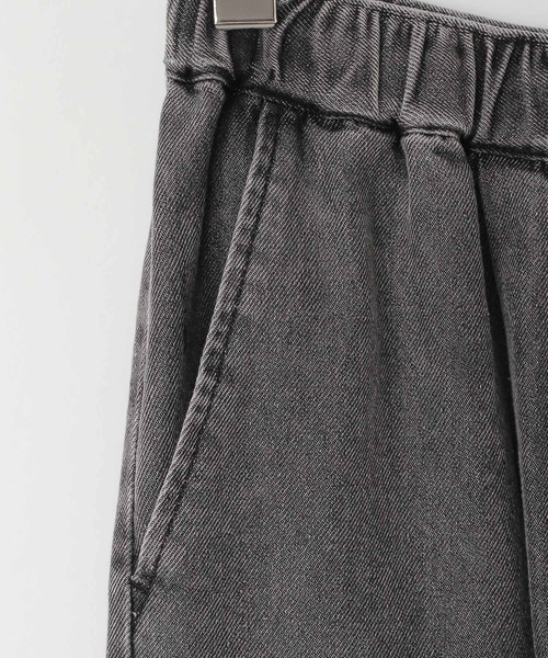 LOWRYS FARM（ローリーズファーム）の「【接触冷感】イージーバギーデニム 583505（デニムパンツ・レディース・ブラック/ライトブルー/ブルー・MEDIUM/LARGE）」の17枚目の写真