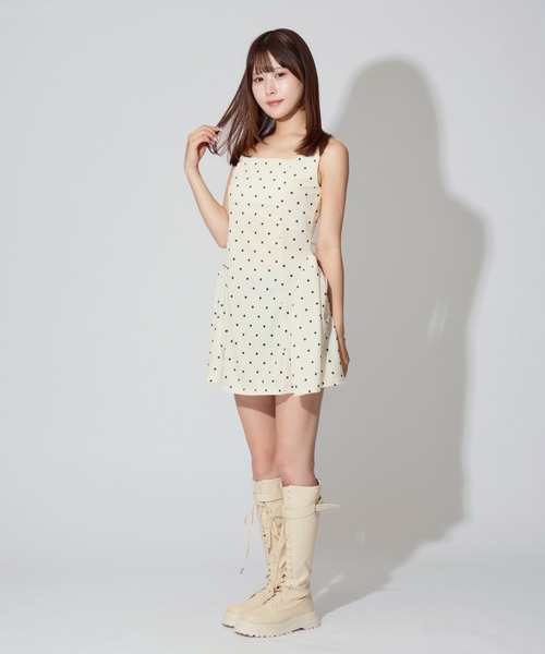 ALLuRing ChaRm(アリュリングチャーム)の「Dot Flare Camisole Dress / ドットフレアキャミソールワンピース(ワンピース・レディース・ホワイト・FREE)」の8枚目の写真