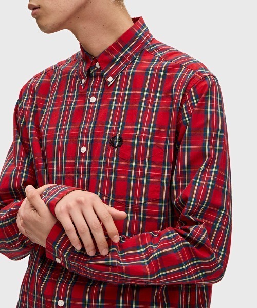 FRED PERRY（フレッドペリー）の「Stewart Tartan Shirt／スチュワートタータンシャツ（シャツ/ブラウス・メンズ・レッド・S/M/L）」の3枚目の写真