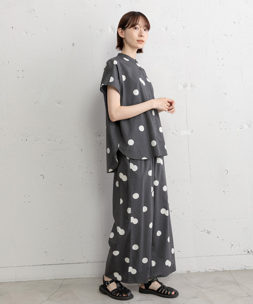 POU DOU DOU（プードゥドゥ）の「ランダムドットタックパンツ（その他パンツ・レディース・ブラック/ダークグレー・M）」の7枚目の写真