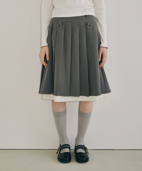 idem（イデム）の「layered medium pleats skirt / レイヤード風ミディスカート（スカート・レディース・グレー/グリーン/ブラック/その他/モカ/ベージュ・FREE）」の2枚目の写真