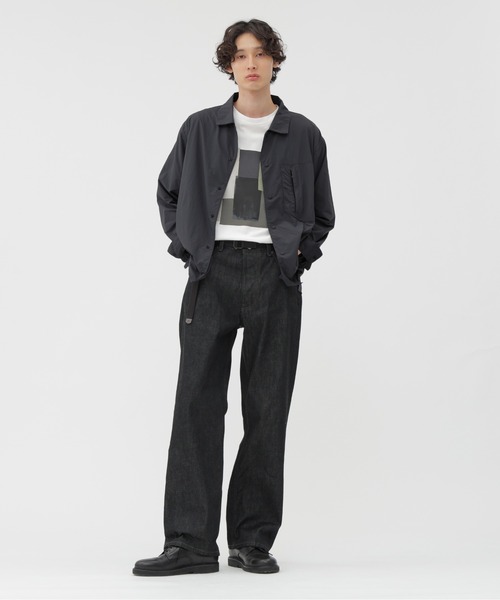 MARGARET HOWELL(マーガレットハウエル)の「RECYCLE NYLON LIGHT POPLIN Ⅰ(Tシャツ/カットソー・メンズ・オリーブ/チャコール・LARGE/X-LARGE/MEDIUM)」の4枚目の写真