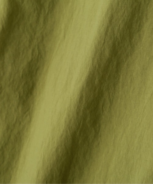 MARGARET HOWELL(マーガレットハウエル)の「RECYCLE NYLON LIGHT POPLIN Ⅰ(Tシャツ/カットソー・メンズ・オリーブ/チャコール・LARGE/X-LARGE/MEDIUM)」の15枚目の写真