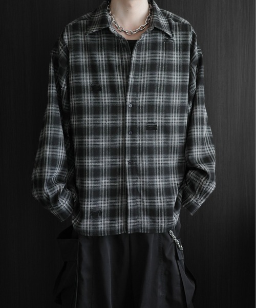 KUUUPY（クーピー）の「Distressed Ombre Check Shirt - ダメージオンブレチェックシャツ（シャツ/ブラウス・メンズ・ブラック/レッド/ネイビー・LARGE/MEDIUM/SMALL）」の4枚目の写真